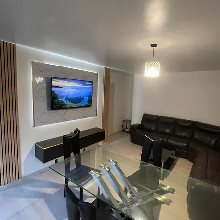 3 Pieces Centre Appartement *